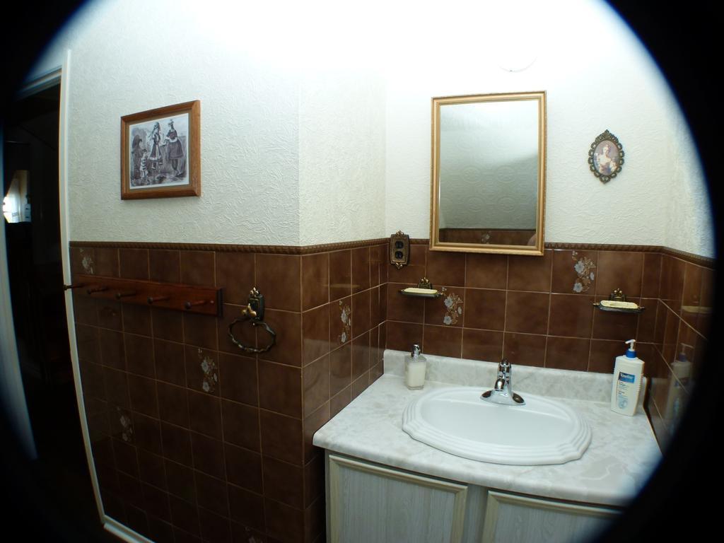 Doctor'S House B & B Тара Номер фото