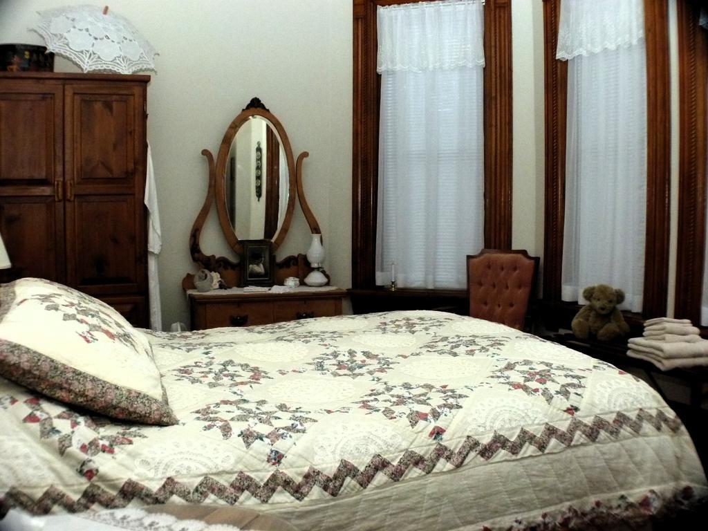 Doctor'S House B & B Тара Номер фото